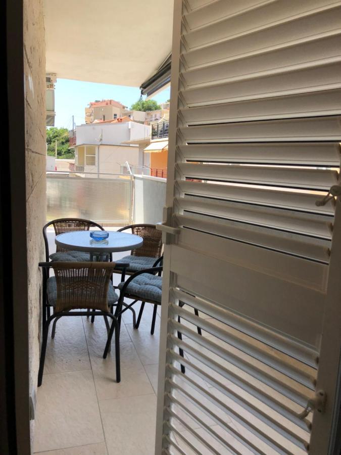 Omis - Private Ensuite Room With Balcony - Hotel Style Dış mekan fotoğraf
